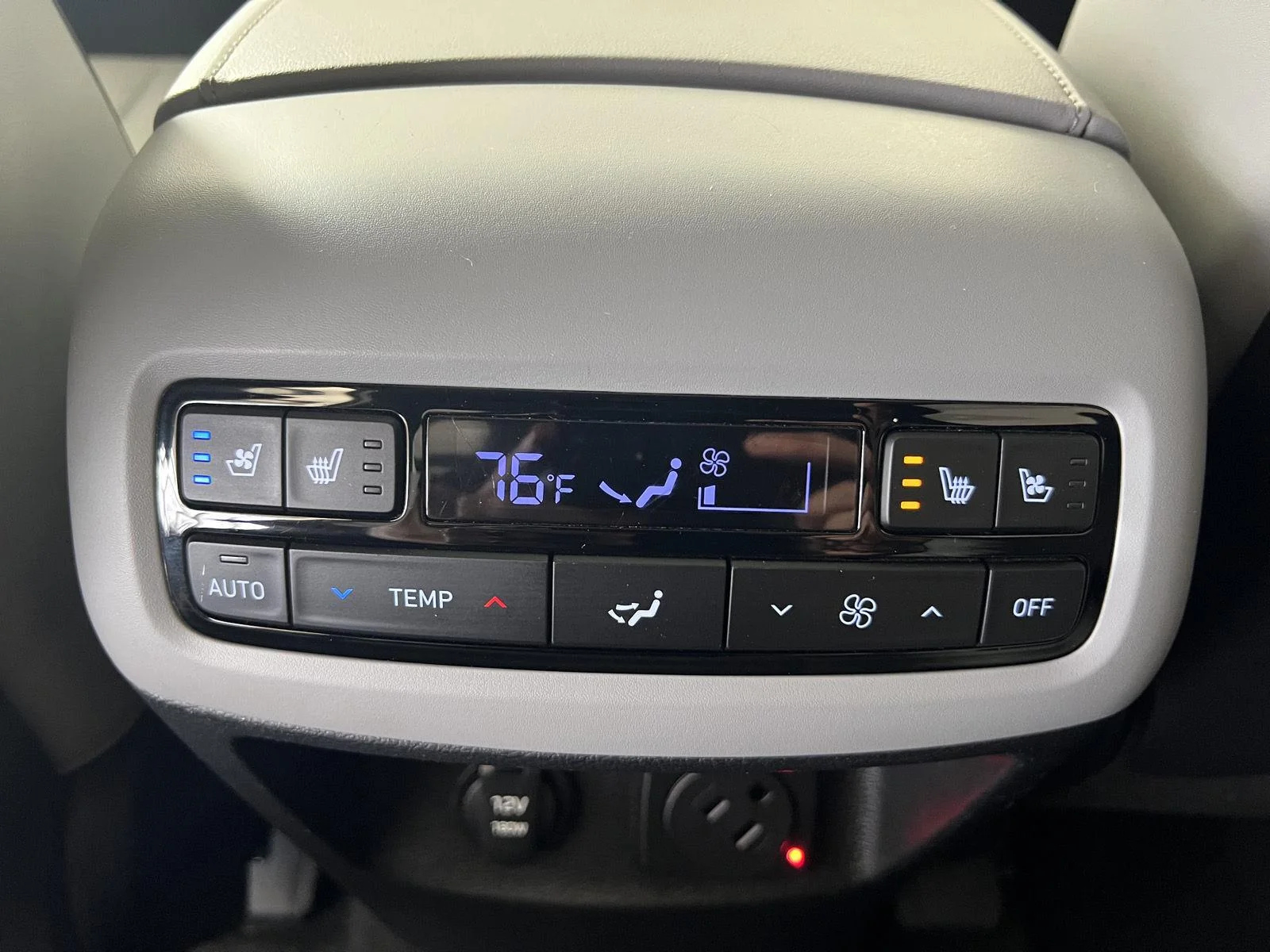 Used 2023 Typhoon Silver Hyundai SEL image 28