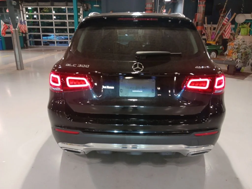Used 2022 Black Mercedes-Benz GLC 300 image 11