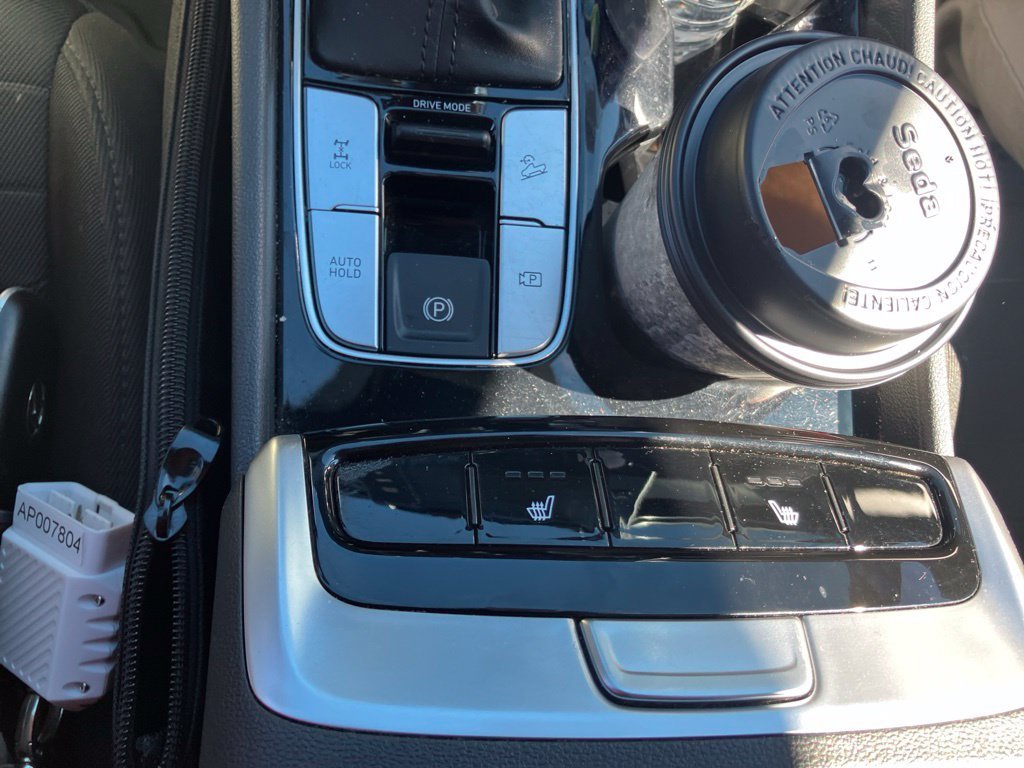 Used 2024 Gray Hyundai SEL image 18