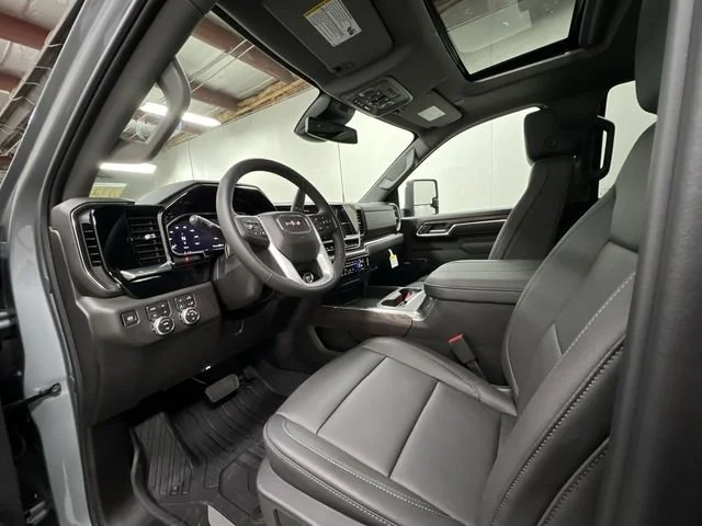 2026 GMC Sierra 2500HD SLT - Photo 10