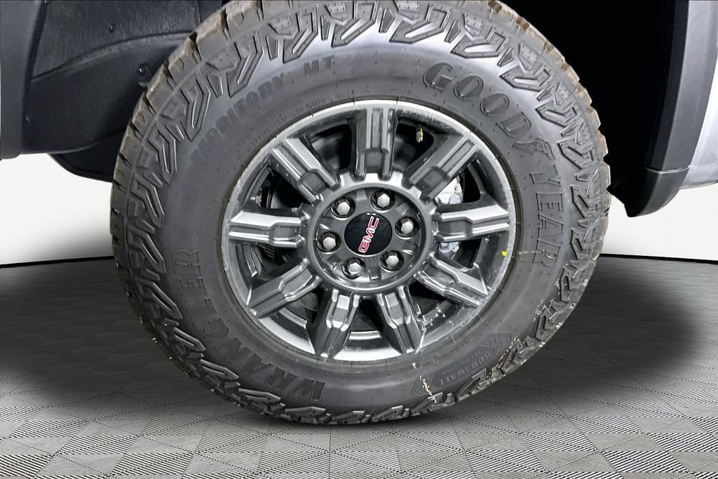 New 2026 Sterling Metallic GMC AT4X image 12