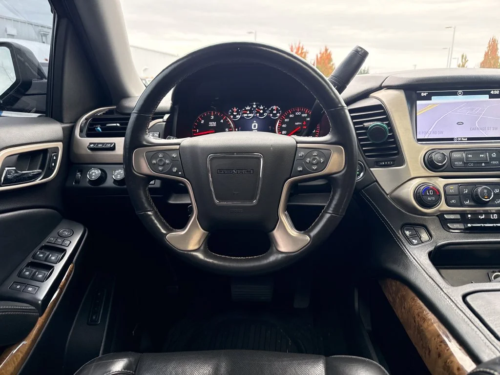 Used 2016 Gray GMC Denali image 7