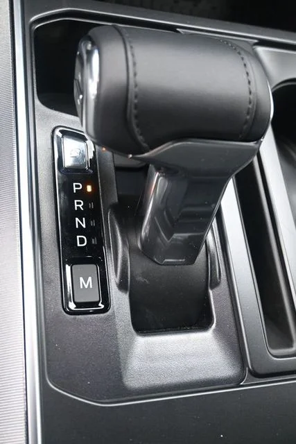New 2026 Star White Metallic Tri-Coat Ford Platinum® image 14