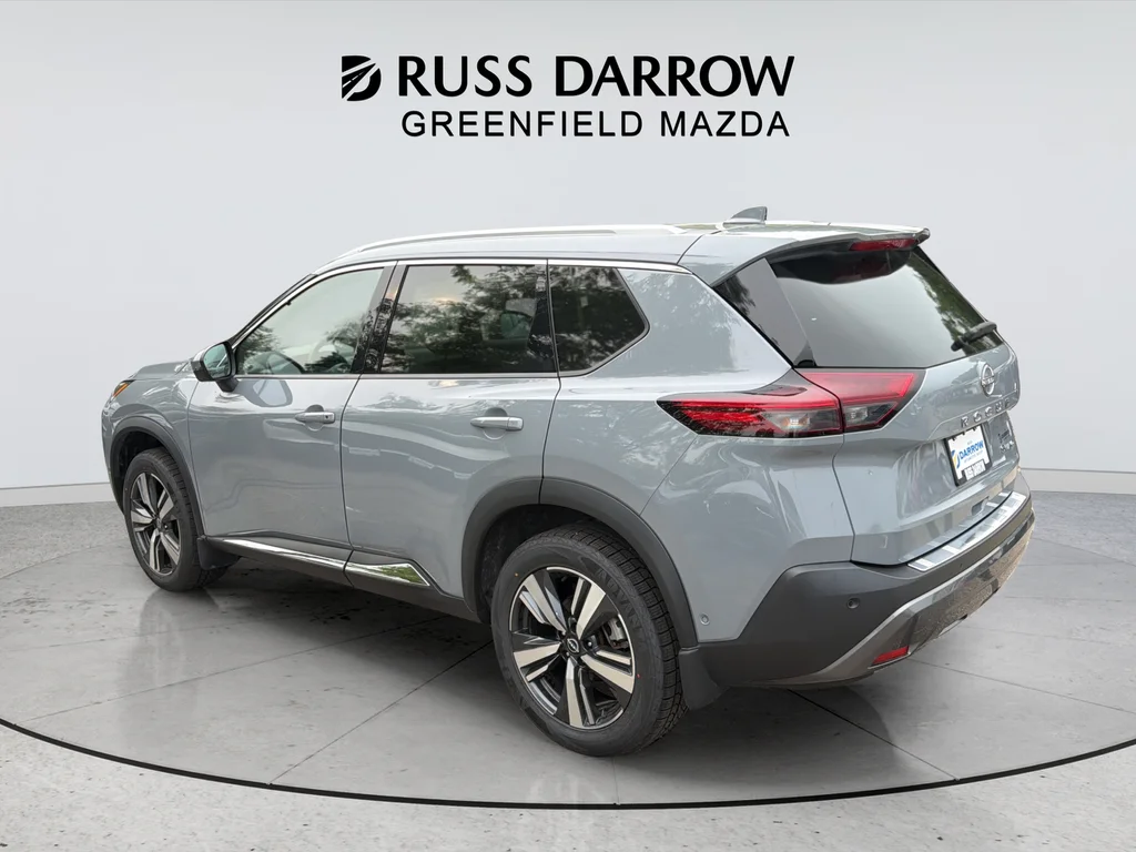 Used 2023 Gray Nissan SL image 3