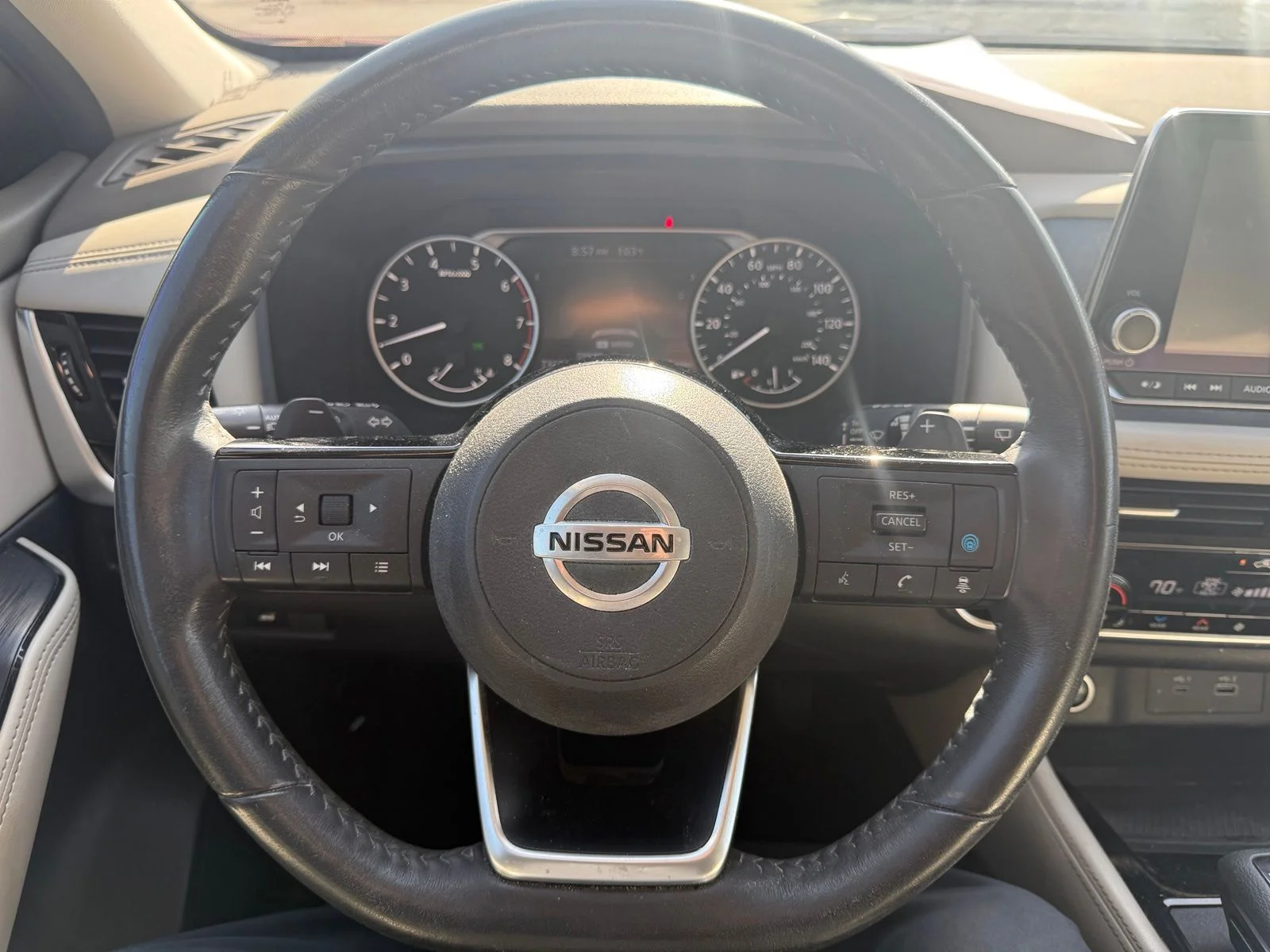 Used 2021 Scarlet Ember Tintcoat Nissan SL image 17
