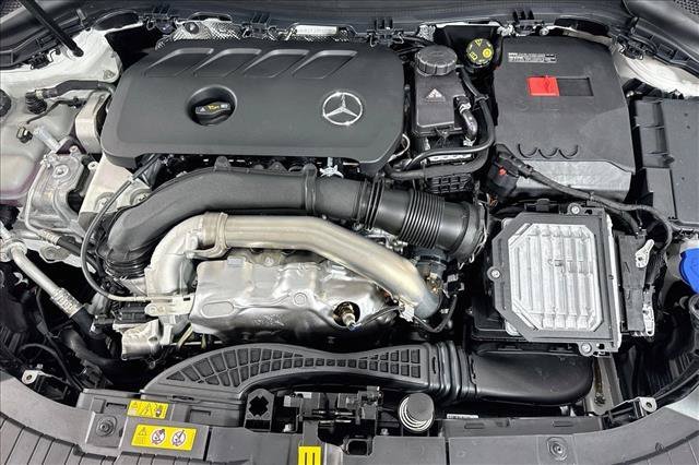 New 2026 Polar White Mercedes-Benz GLA 250 image 56