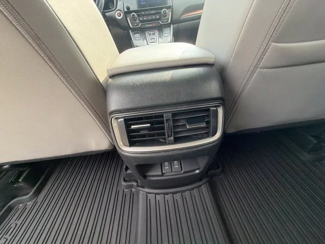 Used 2022 Silver Honda Touring image 15