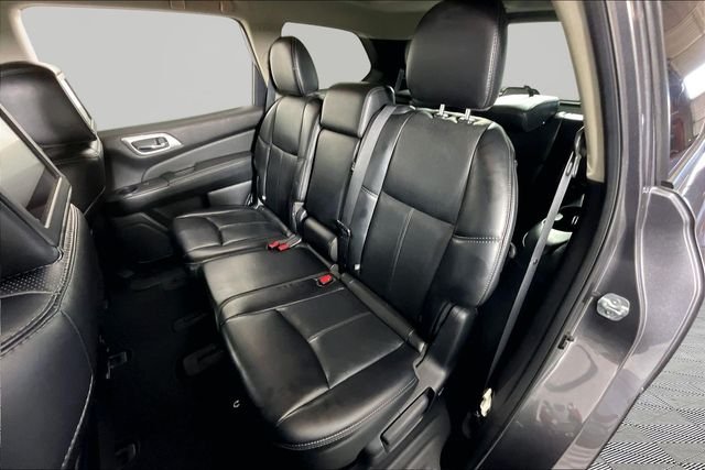 Used 2017 Gray Nissan Platinum image 20