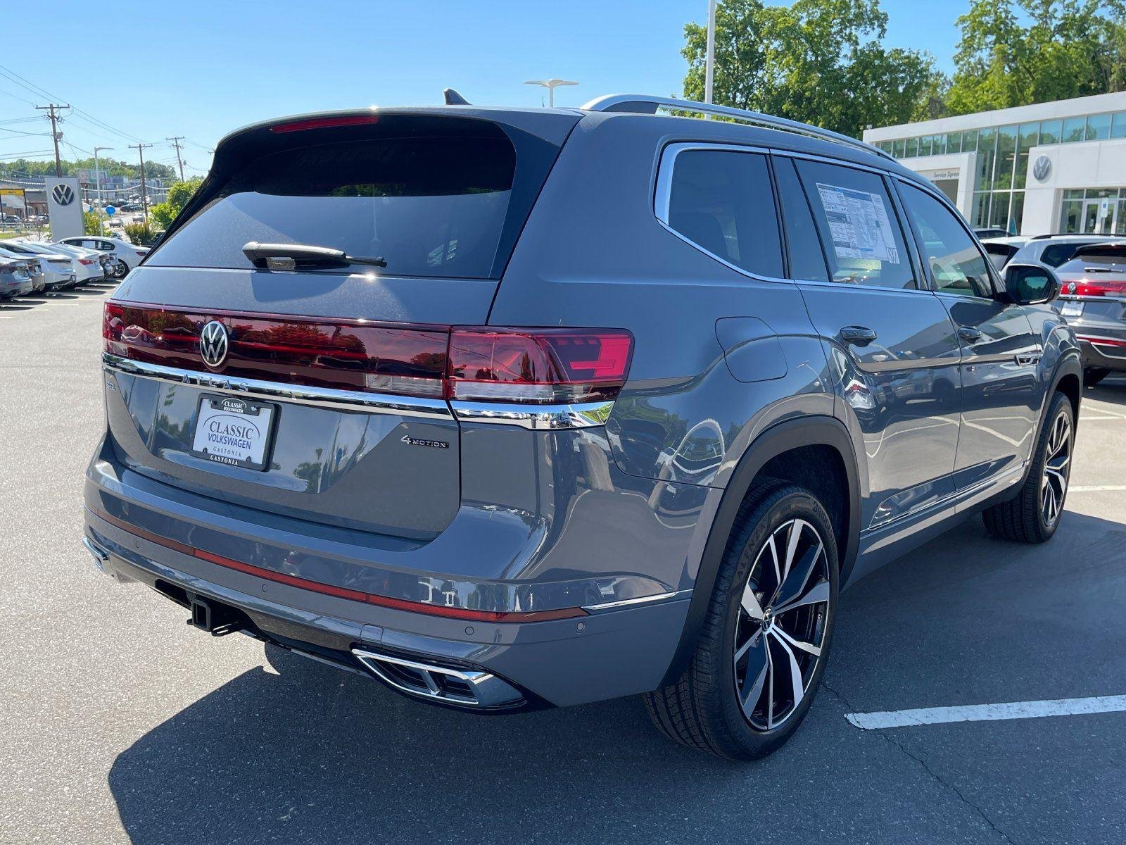 New 2026 Pure Gray Volkswagen 2.0T SEL Premium R-Line image 5