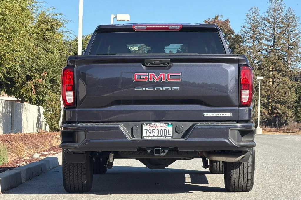 Used 2024 Titanium Rush Metallic GMC Elevation image 5