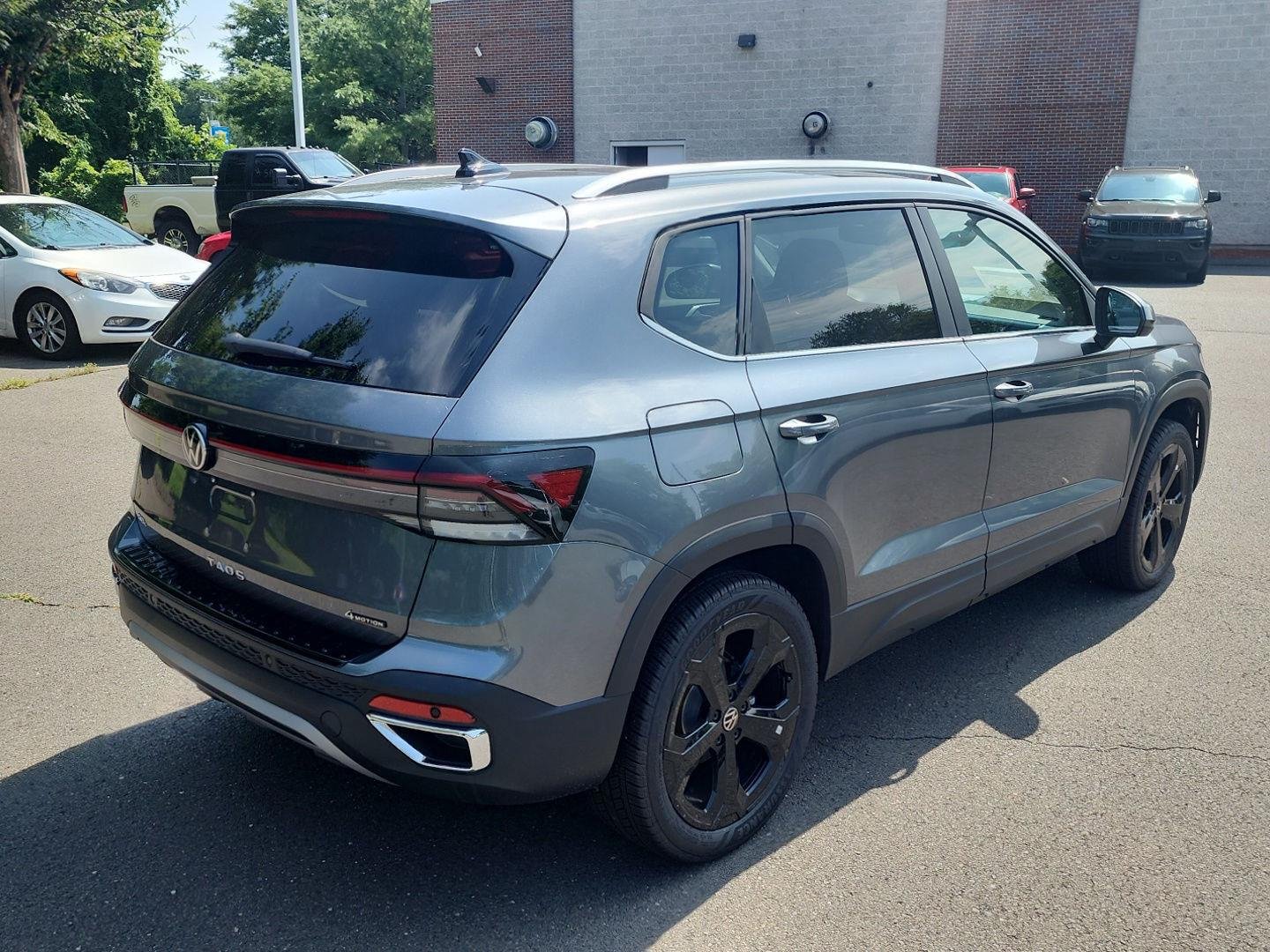 New 2026 Platinum Gray Metallic Volkswagen SEL image 6