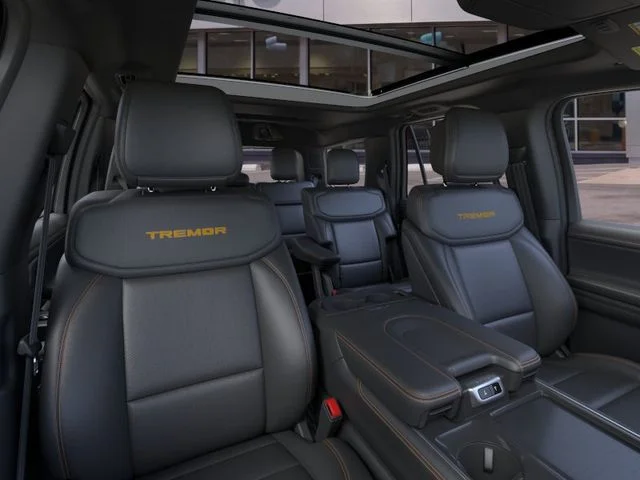 New 2026 Star White Metallic Tri-Coat Ford Tremor image 41