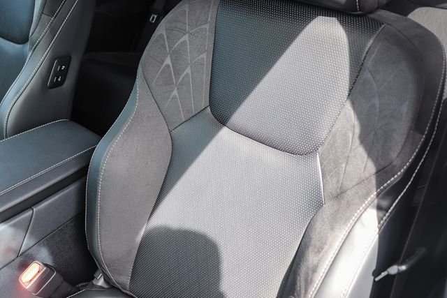 2026 Lexus RX 450h+ Luxury - Photo 33