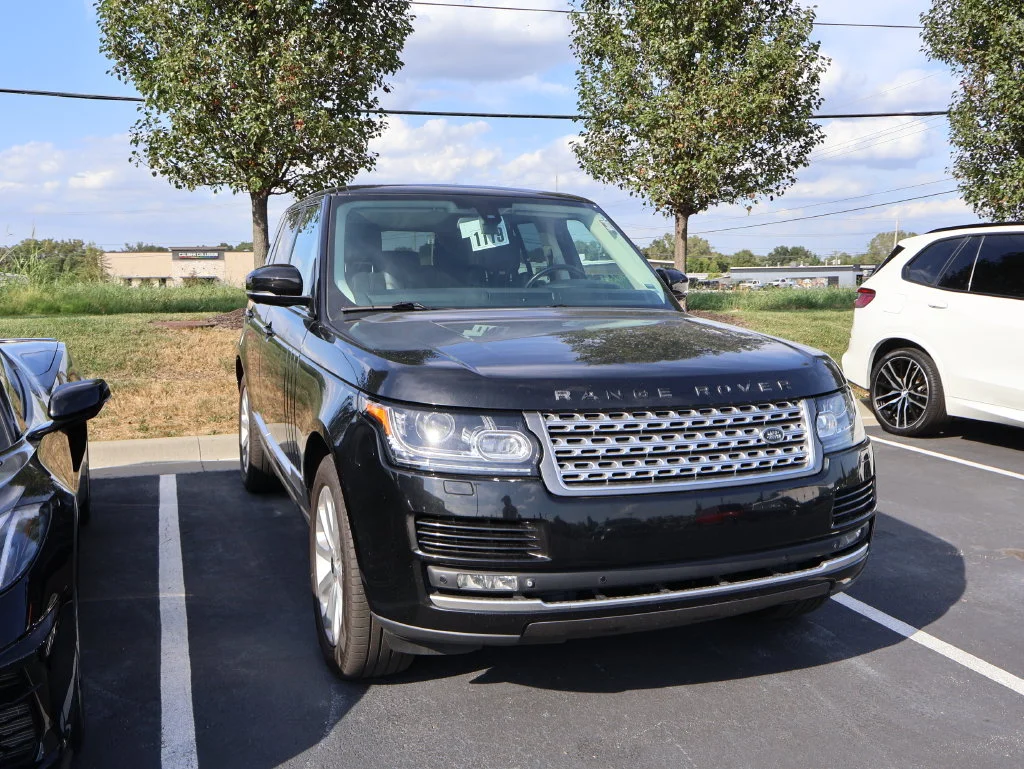 Used 2013  Land Rover HSE image 4