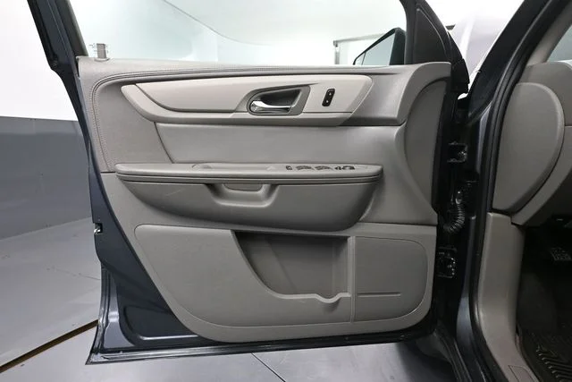 Used 2014 Gray Chevrolet LS image 17