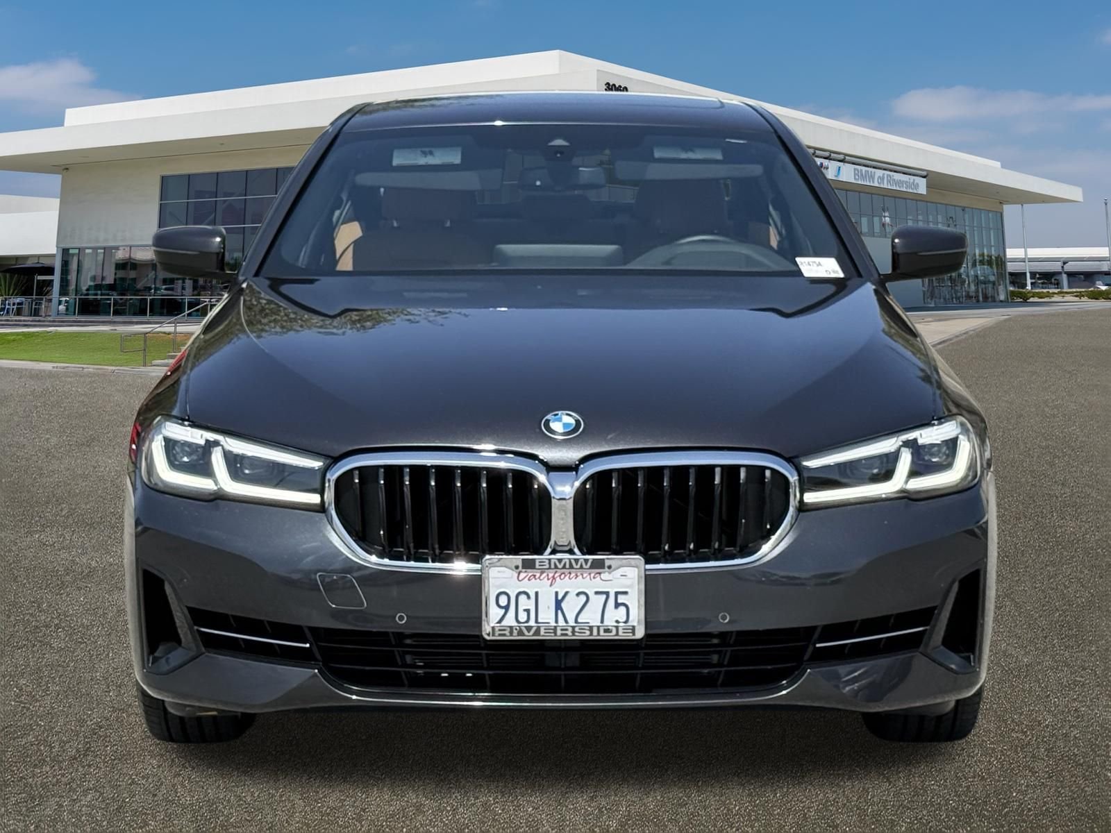 Certified Used 2023 Dark Graphite Metallic BMW 540i image 3
