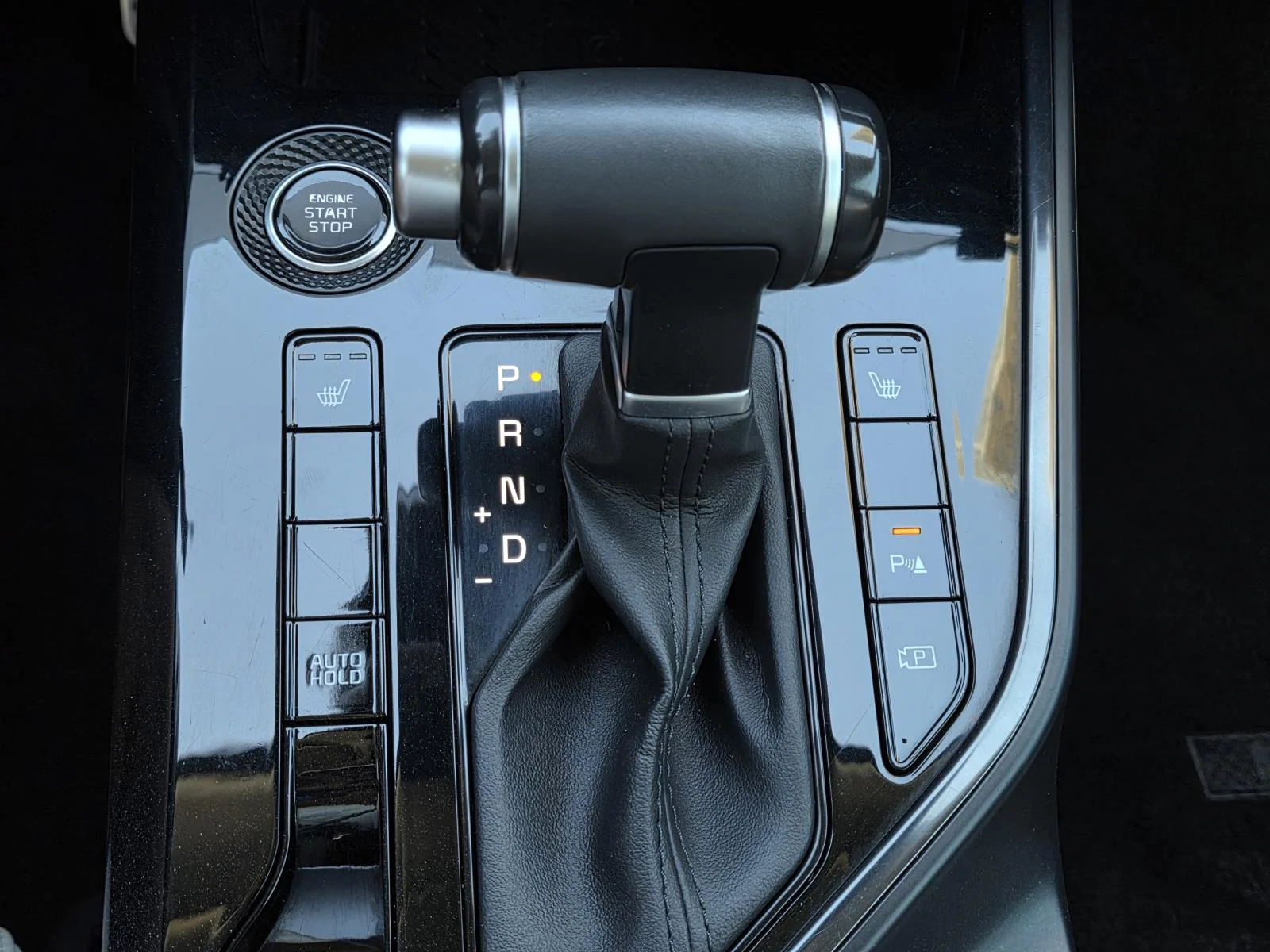 2023 Kia Niro EX Touring - Photo 16