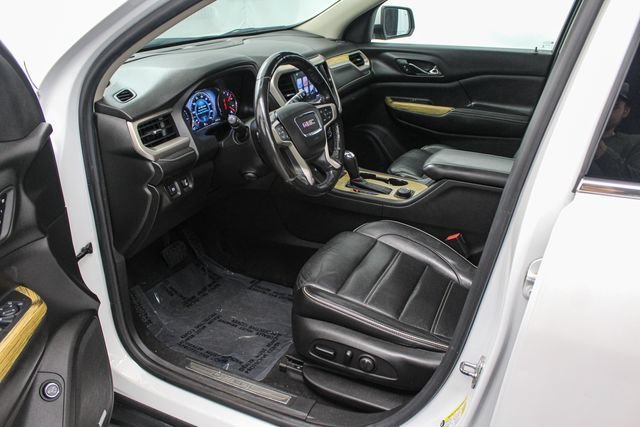 2017 GMC Acadia Denali - Photo 12