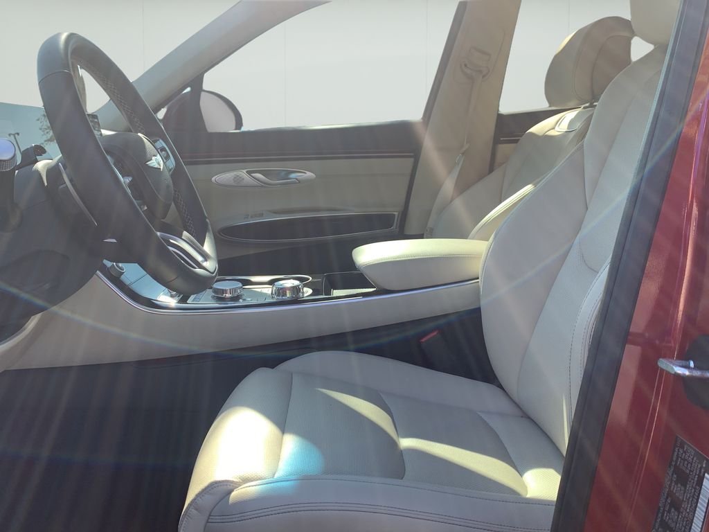 2026 GENESIS GV70 Standard - Photo 21