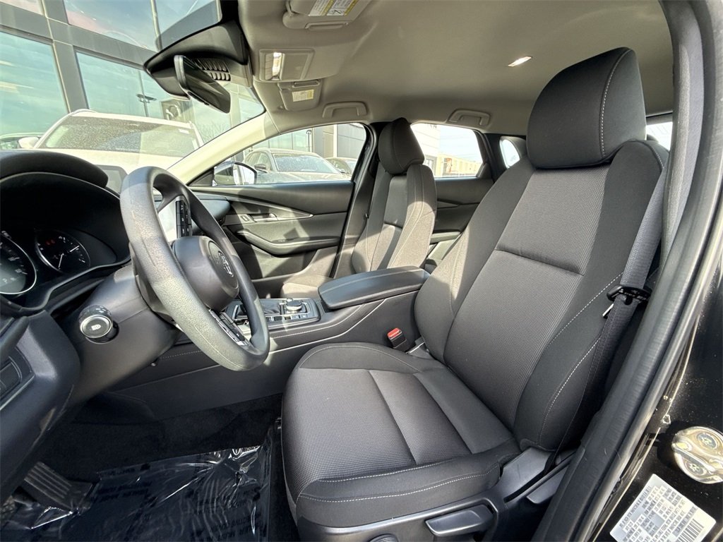 2025 MAZDA CX-30 - Image 10