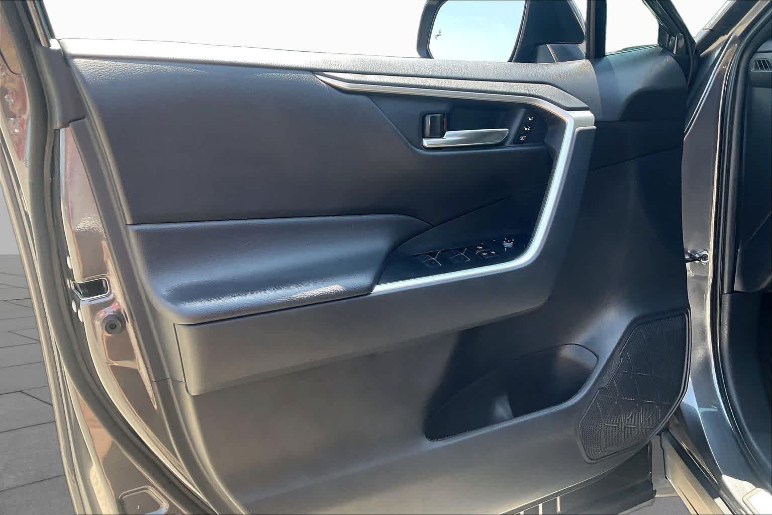 Used 2024 Magnetic Gray Metallic Toyota XLE Premium image 20
