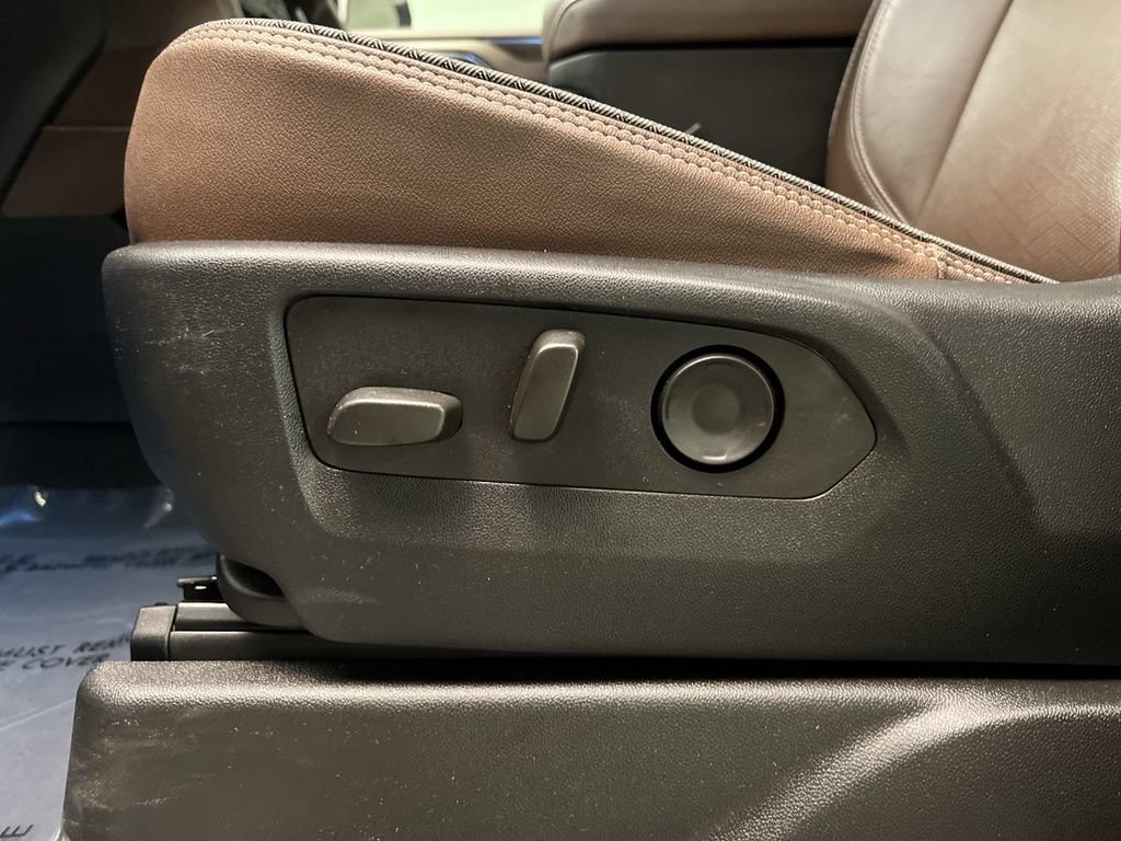 2024 Chevrolet Suburban High Country - Photo 12