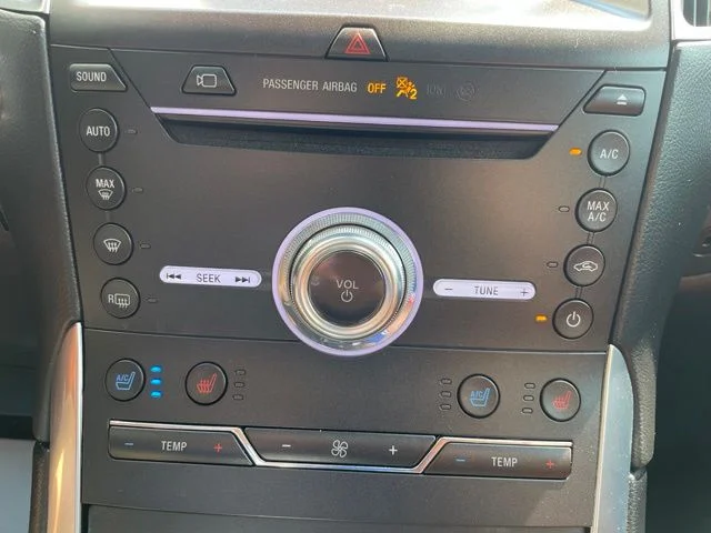 Used 2019 Black Metallic Ford Titanium image 26