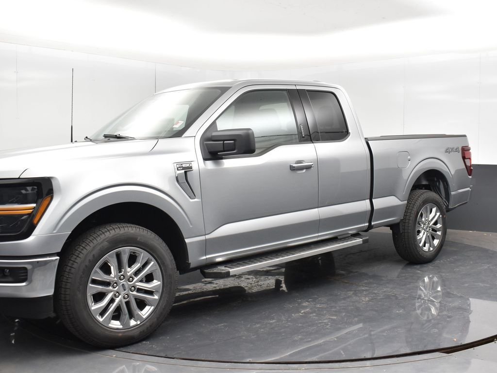 New 2026 Iconic Silver Metallic Ford XLT image 13