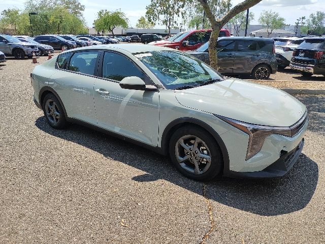 Certified Used 2025 Morning Haze Kia LXS image 6
