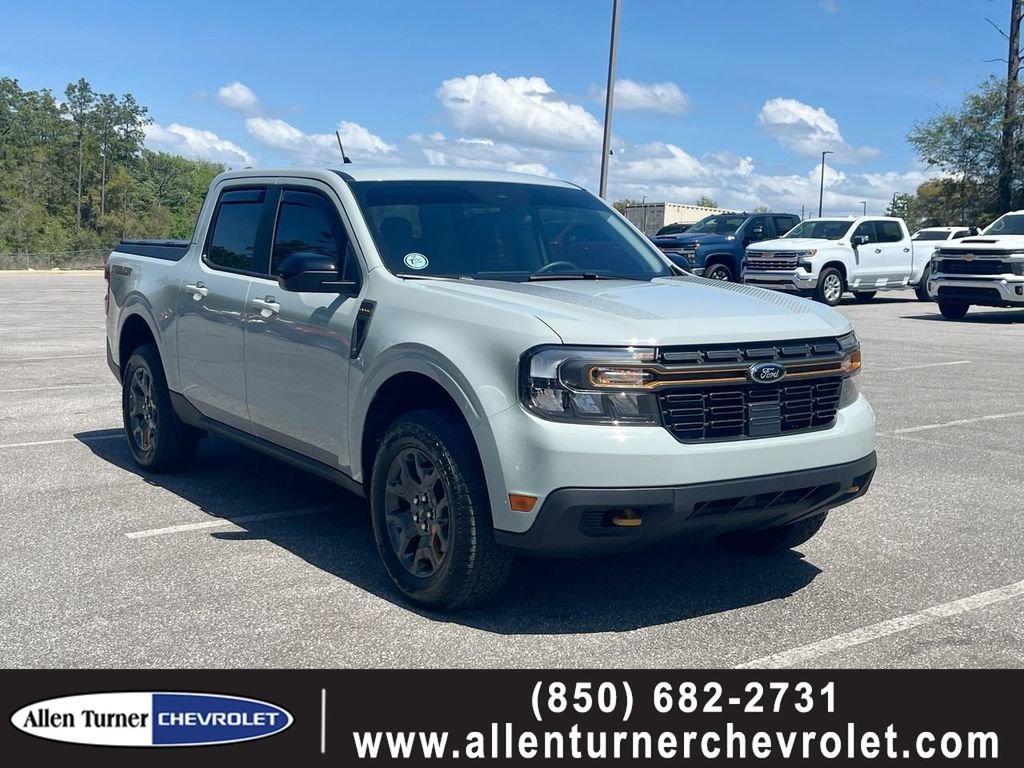 Used 2024 Green Ford Lariat image 1