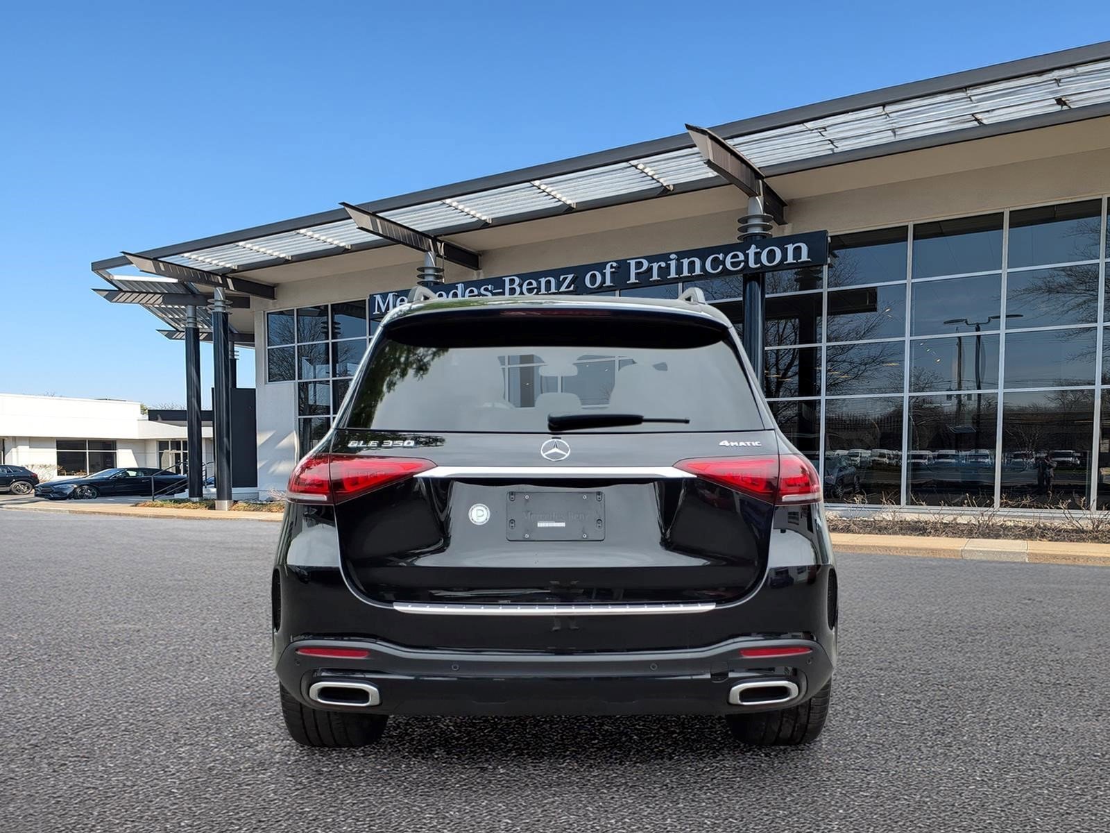 Certified Used 2023 Black Mercedes-Benz GLE 350 4MATIC® SUV image 4