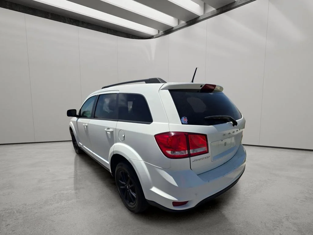 Used 2019 Vice White Dodge SE image 3