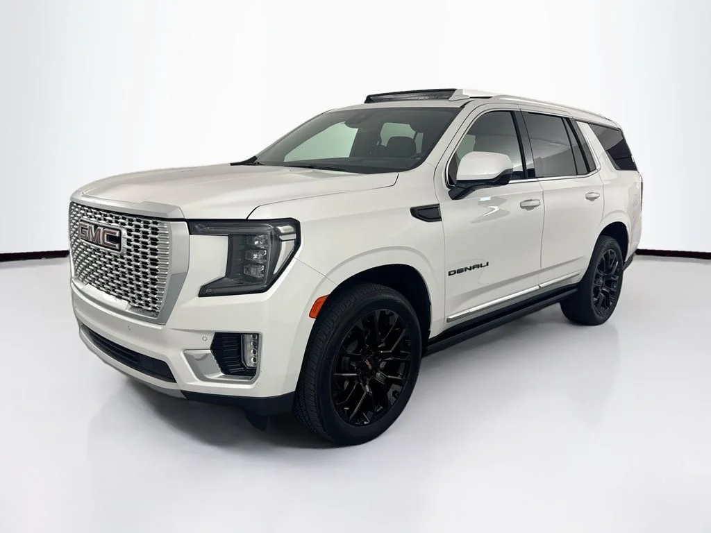 Used 2023 White GMC Denali image 1