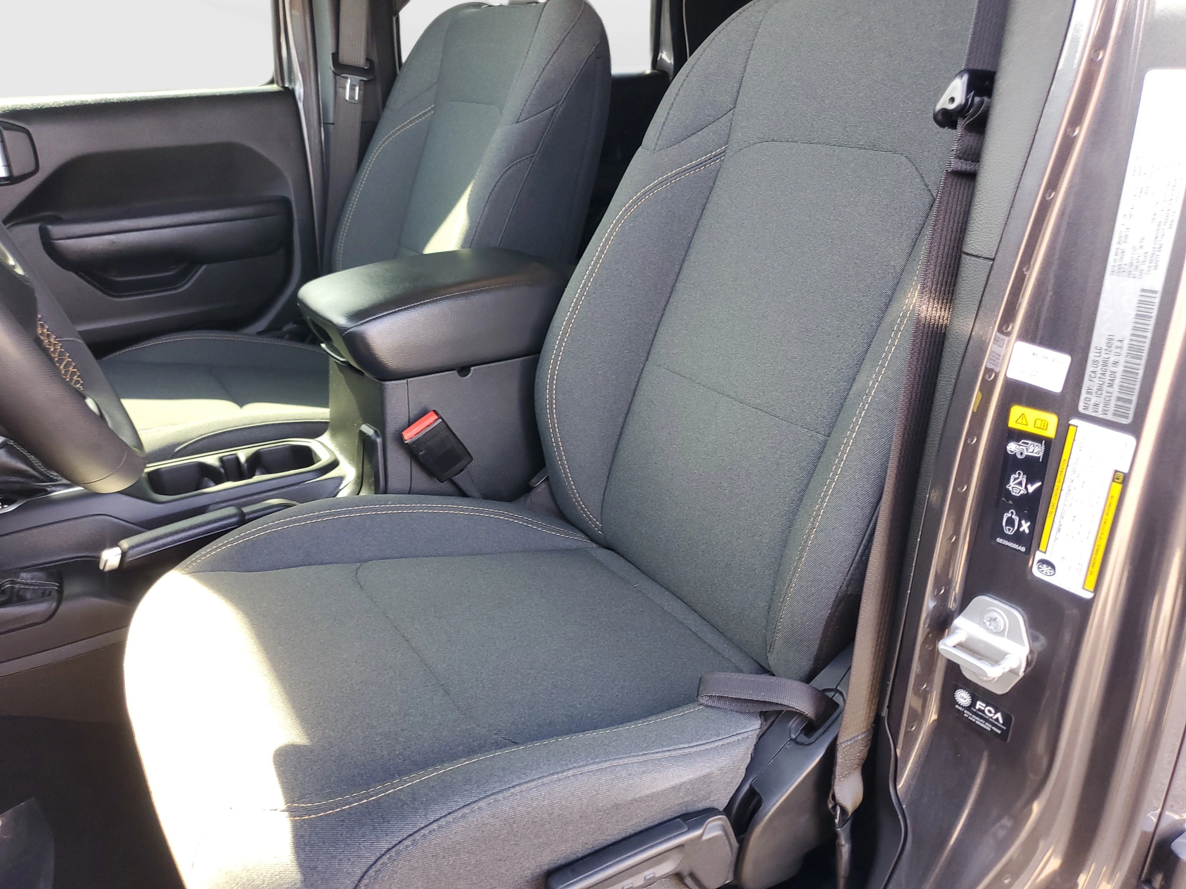 Used 2024 Gray Jeep Sport S image 11
