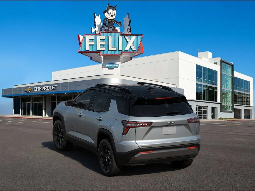 New 2027 Sterling Gray Metallic Chevrolet LT image 2