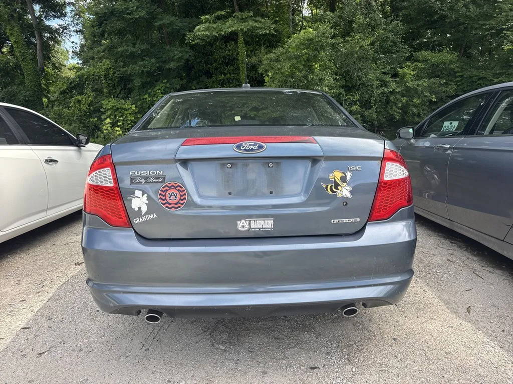Used 2012 Blue Ford SE image 5