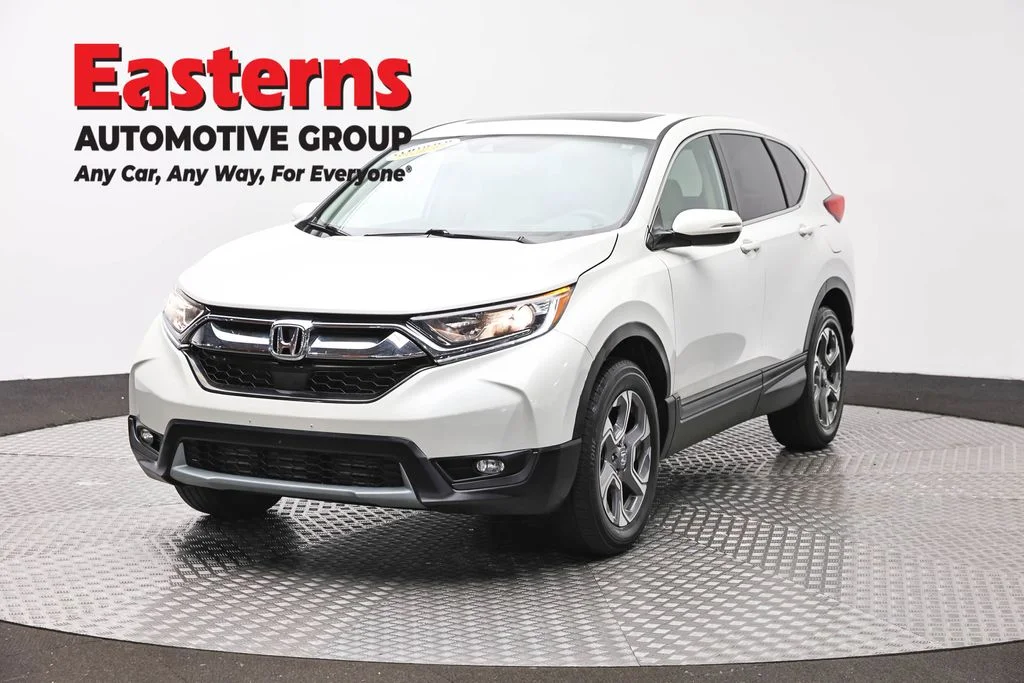 Used 2018 White Honda EX image 1