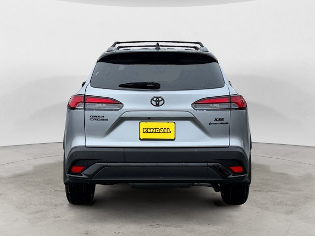 New 2026 Sonic Silver with Jet Black roof <sup>1</sup> Toyota  XSE image 6