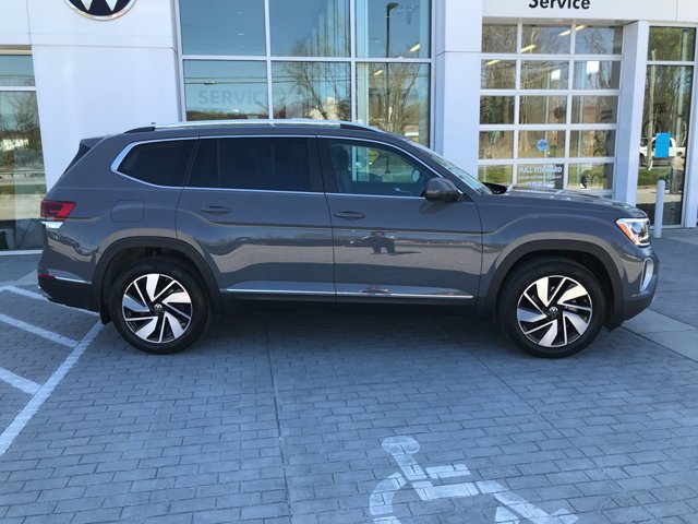 New 2026 Pure Gray Volkswagen 2.0T SEL image 9