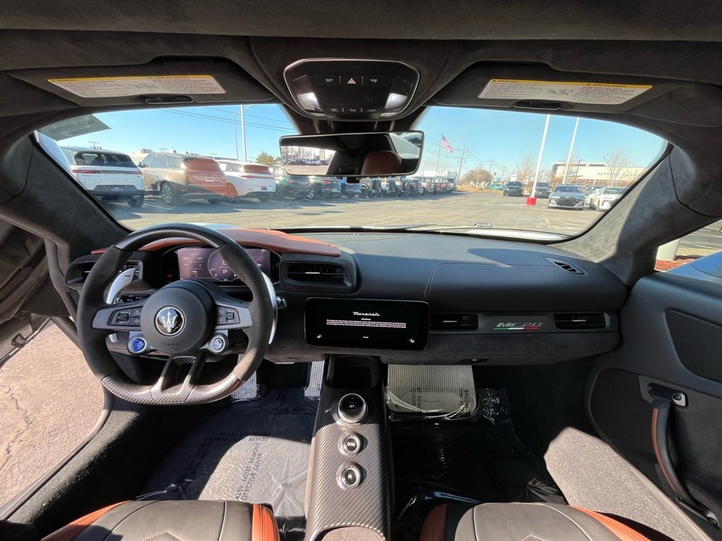 2023 MASERATI MC20 - Image 9