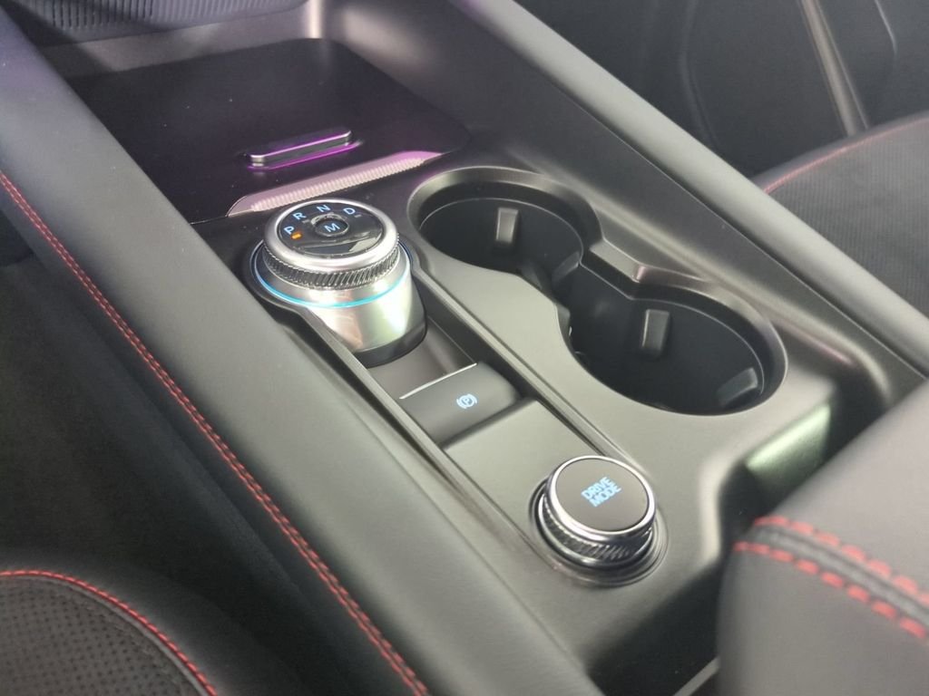 2025 Ford Explorer ST - Photo 23