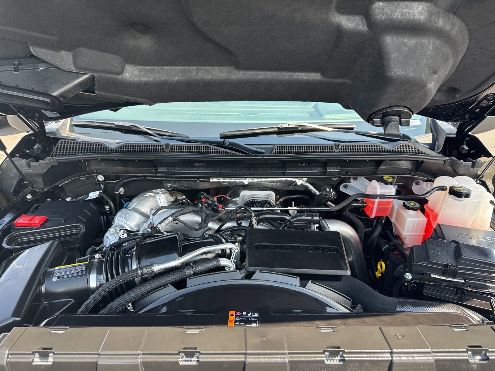 2025 GMC Sierra 3500HD SLT - Photo 8