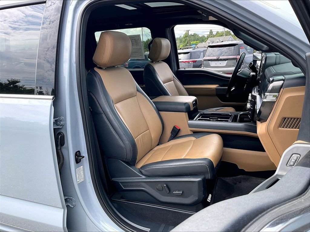 Used 2026 Glacier Gray Metallic Tri-Coat Ford Lariat image 10