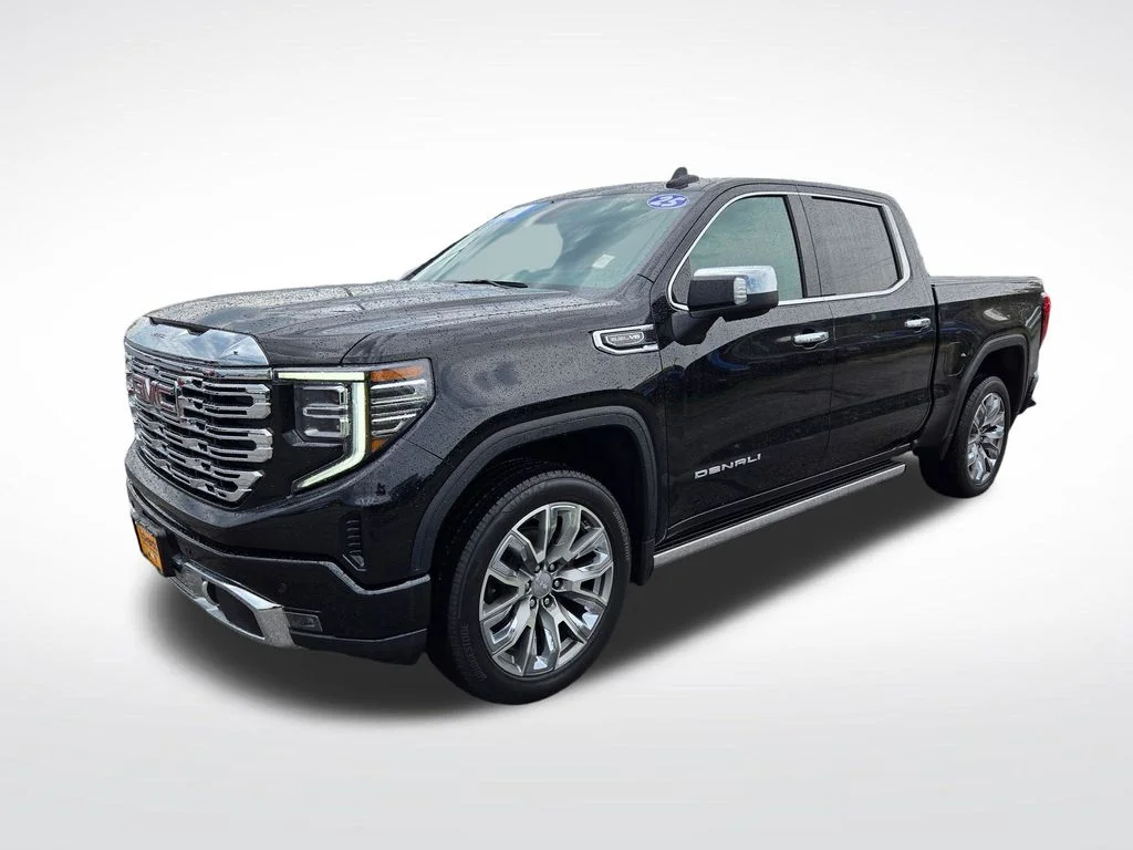 Used 2025 Black GMC Denali image 10