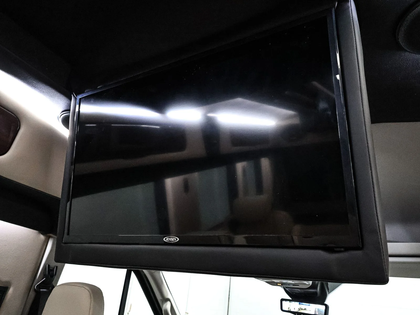 New 2026 Agate Black Metallic Ford Cargo Van image 30