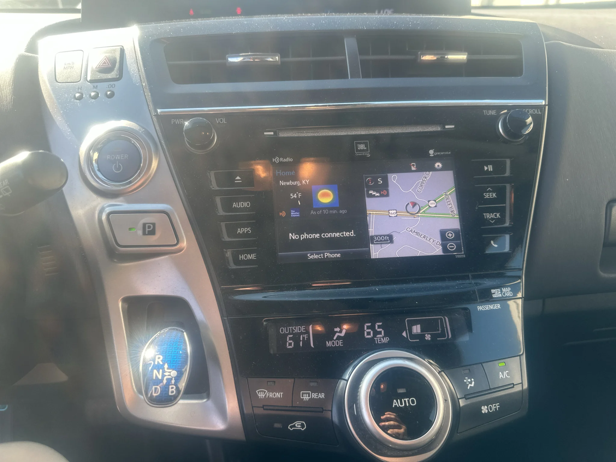 Used 2015 Absolutely Red Toyota Five image 12
