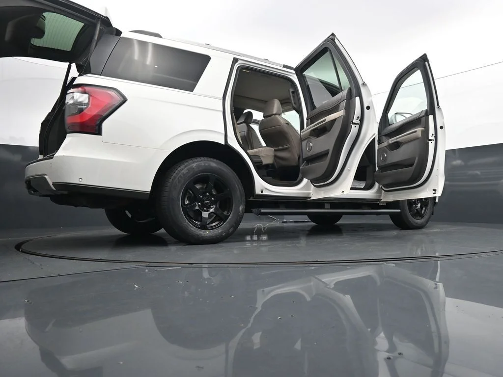 Used 2021 White Ford Limited image 46