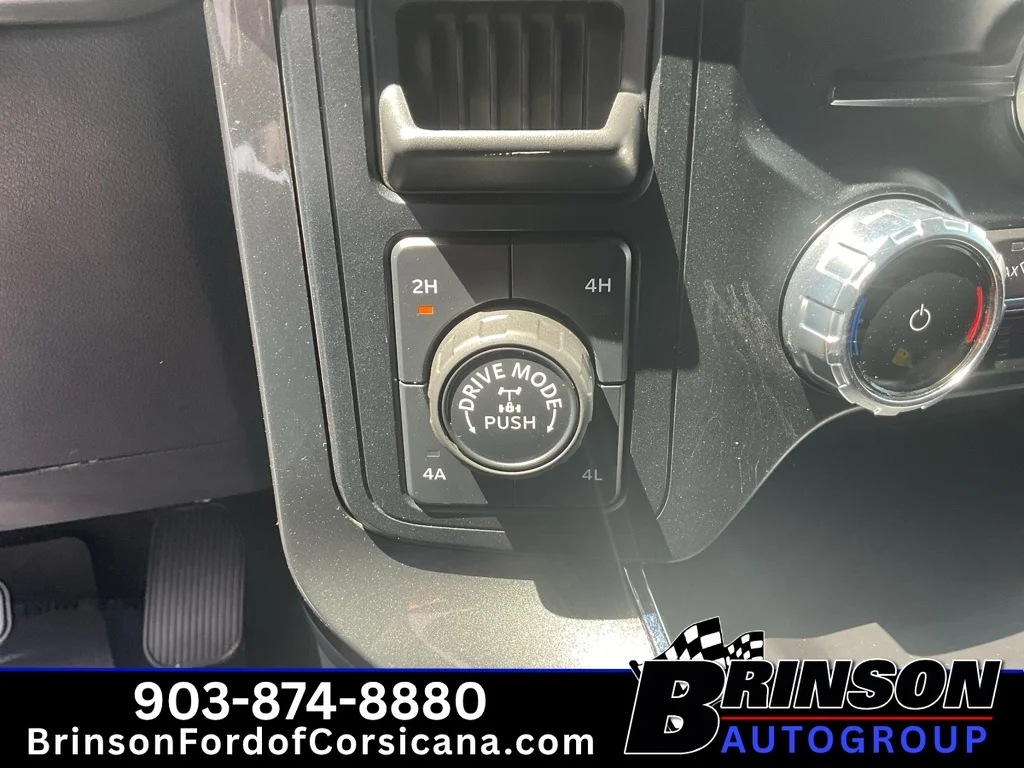 Used 2023 Avalanche Ford LARIAT image 31