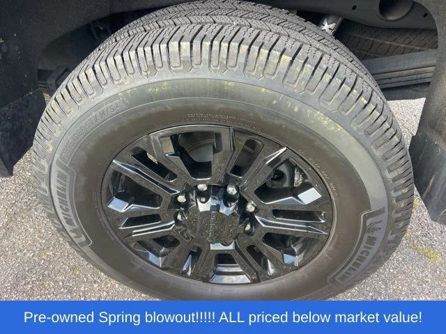 Used 2022 Black GMC Denali image 11