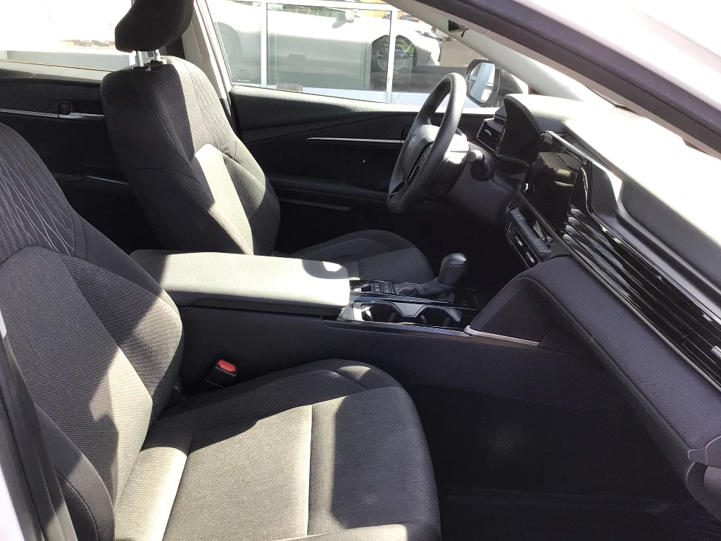 Used 2025 White Toyota LE HYBRID image 6